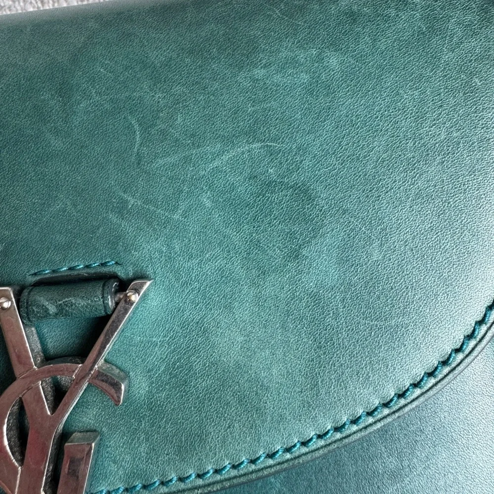 Saint Laurent Kaia Crossbody in Green Leather - Picture 7 of 16